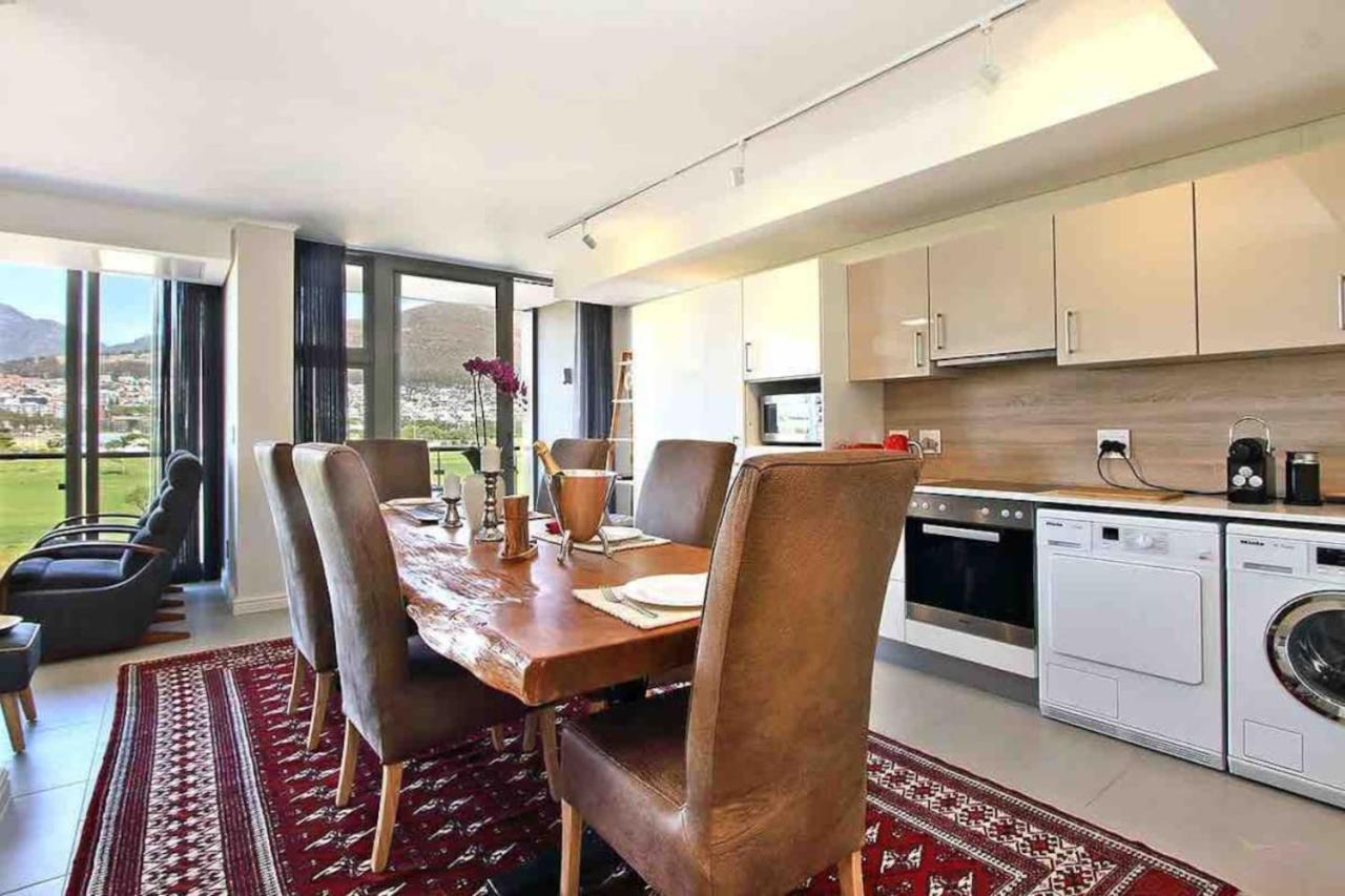 Tranquility Mouille Point Apartment Cape Town